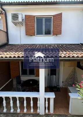 Stan 50 m², Marčana - dvoetažni, terasa i parking