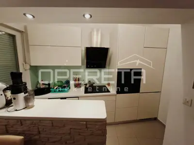 Kuća 332 m², Kaštel Sućurac - blizina sadržaja - 6