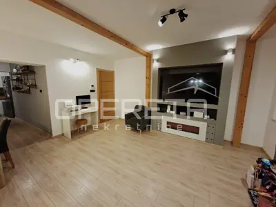 House 332 m², Kaštel Sućurac - close to amenities