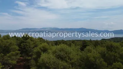 Zemljište, Brač, 12 540 m², 137 000 € - 2