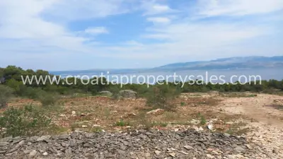 Zemljište, Brač, 12 540 m², 137 000 €