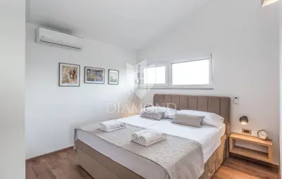 Poreč, modern house with a pool in a desirable location - 16