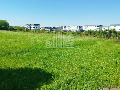 Building plot 2,000 m², Velika Mlaka - quiet location - 3