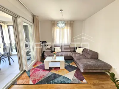 Wohnung 77 m², Podstrana - 4 Zimmer, Loggia und Parkplatz - 2