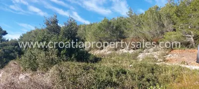 Land, Otok Vis, 13 305 m², 199 600 € - 5