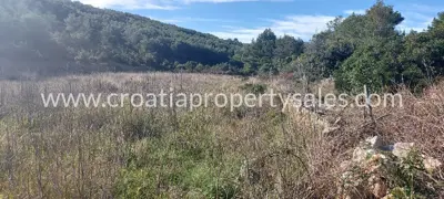 Land, Otok Vis, 13 305 m², 199 600 € - 4