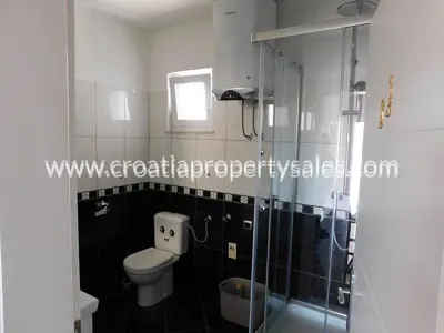 House, Brač, 240 m², 550 000 € - 7
