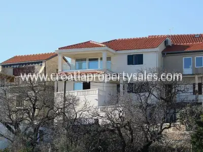 House, Brač, 240 m², 550 000 € - 5