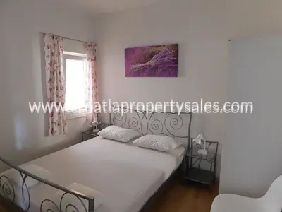 House, Brač, 240 m², 550 000 € - 8