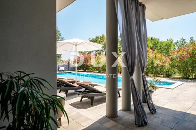 Vila 330 m², Medulin - bazen i pogled na more - 7