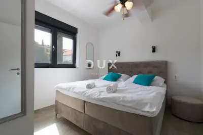 Apartment 55.6 m², Murter - 2 bedrooms, terrace - 4