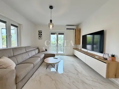 Prizemnica 150 m², Donja Jagodnja - bazen i garaža - 6