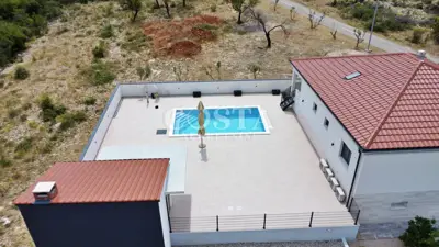 Prizemnica 150 m², Donja Jagodnja - bazen i garaža - 2