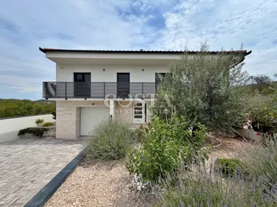 Prizemnica 150 m², Donja Jagodnja - bazen i garaža - 3