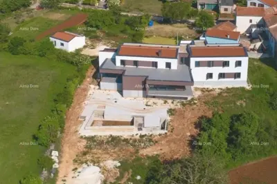 Haus 780 m², Marčana - Komplex mit Blick auf Učka