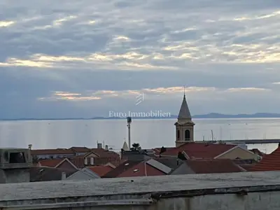 Kuća u Novalji, 9 stambenih jedinica i novi krov - 20