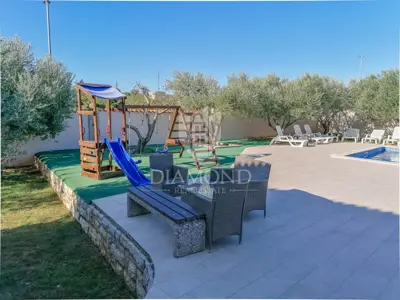 Apartmenthaus 500 m², Banjole - ruhige Lage - 14