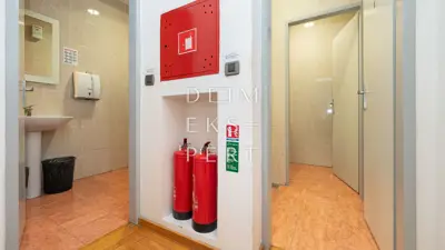 Sloboština, Commercial space for lease in an office building - 250 m² - 8