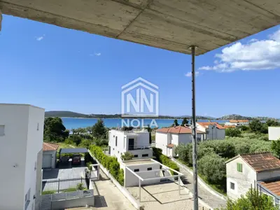 Penthouse 89 m², Vodice - pogled na more i terasa 21 m² - 2
