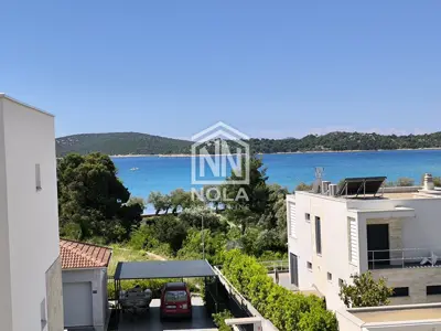 Penthouse 89 m², Vodice - pogled na more i terasa 21 m²