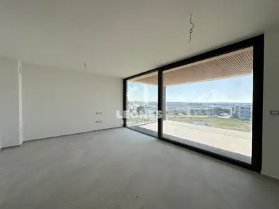 Apartment 900 m from the center of Novigrad, sea view and terrace - 5