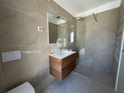 Apartment 900 m from the center of Novigrad, sea view and terrace - 10