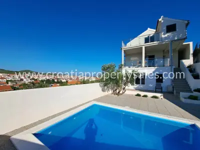 Haus, Šibenik, 168 m², 760 000 € - 3