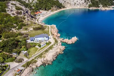 House 247 m², Baška - first row to the sea - 2
