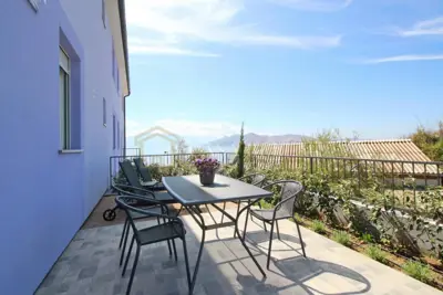 House 247 m², Baška - first row to the sea - 21