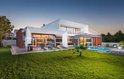 Villa 502 m², Ližnjan - 400 m from the sea