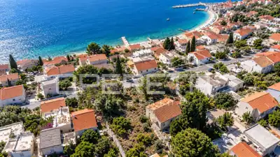 Građevinsko zemljište, Gradac - blizu mora i centra