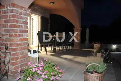 Villa 115 m², Umgebung von Malinska - Privatpool und Garten - 11