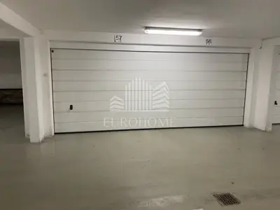 Potpuno namješten suvremen 4S stan + dvije garaže + spremište, 110 m², - 19