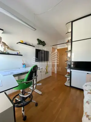 Potpuno namješten suvremen 4S stan + dvije garaže + spremište, 110 m², - 10