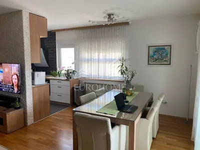 Potpuno namješten suvremen 4S stan + dvije garaže + spremište, 110 m², - 4
