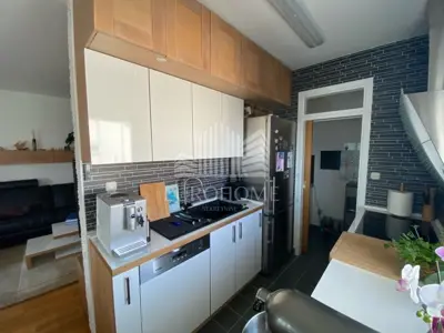Potpuno namješten suvremen 4S stan + dvije garaže + spremište, 110 m², - 8