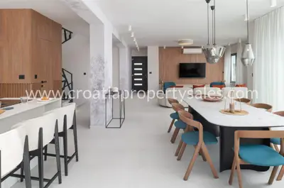 Haus, Split, 240 m², 1 600 000 € - 10