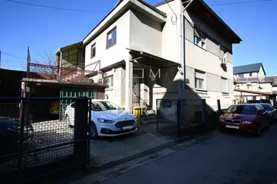 Gornja Dubrava, Freistehendes Haus zum Abriss oder zur Renovierung-Dubrava