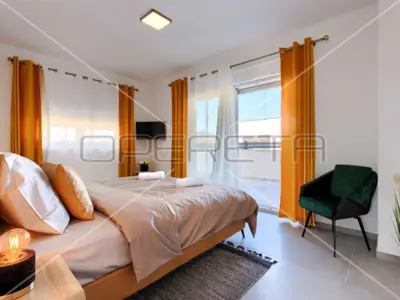 Villa 202 m², Vodnjan - quiet location near the center - 17