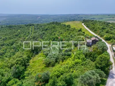 Građevinsko zemljište 2.000 m², Krasica - panoramski pogled na more