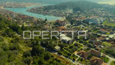 Land 1 199 m², Vela Luka - quiet location and view of the bay