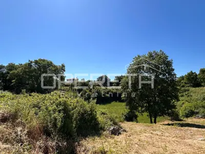 Građevinsko zemljište 4.375 m², Marići - dva pristupa - 6