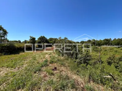 Građevinsko zemljište 4.375 m², Marići - dva pristupa - 9