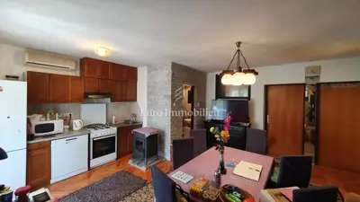 Apartmenthaus 192 m², Linardići na Krku, teilweiser Meerblick - 16
