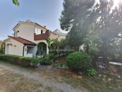 Apartmenthaus 192 m², Linardići na Krku, teilweiser Meerblick - 3