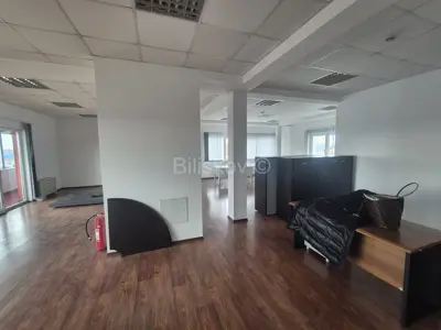 Gewerbefläche 105 m², Lučko, gesicherter Parkplatz - 3