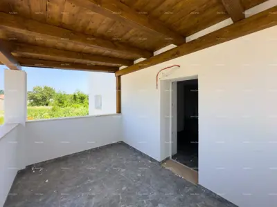 Prodajemo renoviranu Istarsku kamenu kuću u okolici Žminja! - 13