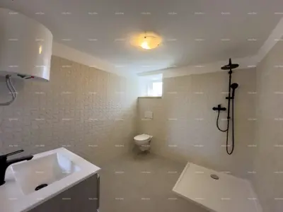 Prodajemo renoviranu Istarsku kamenu kuću u okolici Žminja! - 4