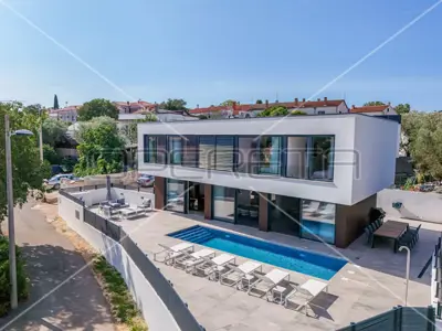 House for sale in Rovinjsko Selo, 178 m²
