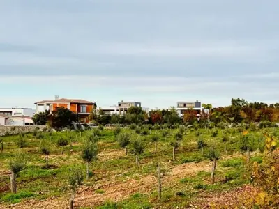 Građevinsko zemljište 440 m², Vodnjan - pogled na more